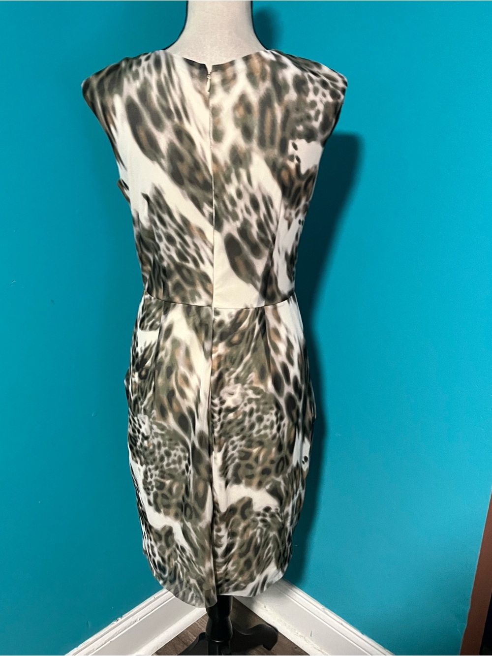 London Times 8 Multicolor Green Brown Abstract Animal Print Sleeveless Dress - Picture 4 of 5